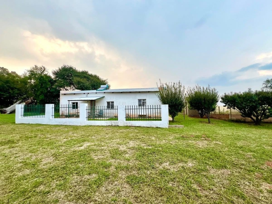 6 Bedroom Property for Sale in Wilgeboom A H North West